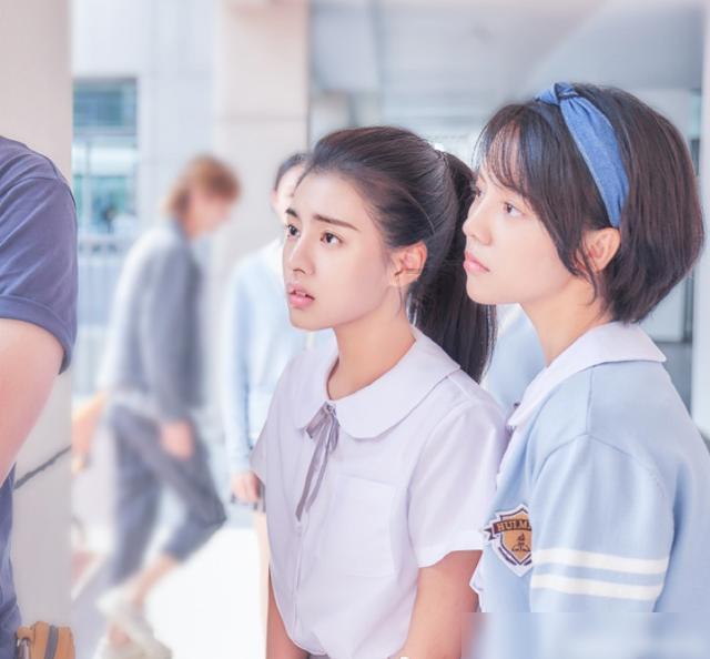 逃离无人的学校